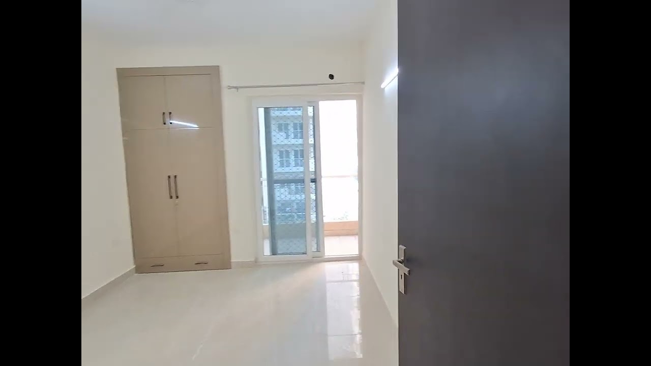 3bhk.Semi-furnished sector 1 noida extension Apex Alphabet BBivocalbirds.com 8130065727 subscribe .c