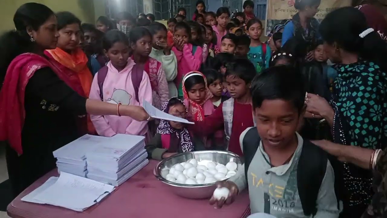 Poor peoples are very helpless come let's stand beside them as Human being. #socialwork #humanity .