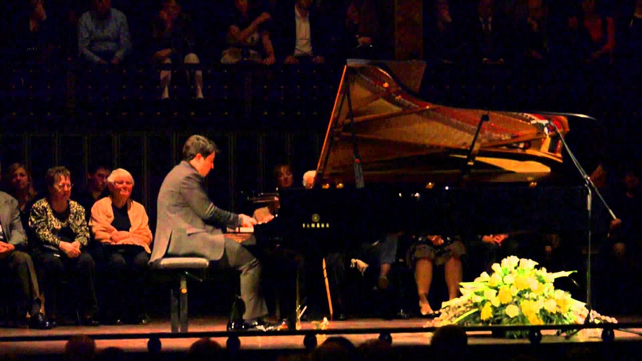 Balázs János  plays Balakirev: Islamey