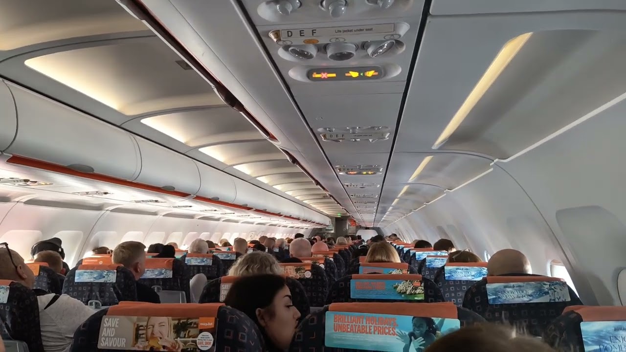 Leeds Bradford airport easyJet Europe to Palma in flight 28/09/2025