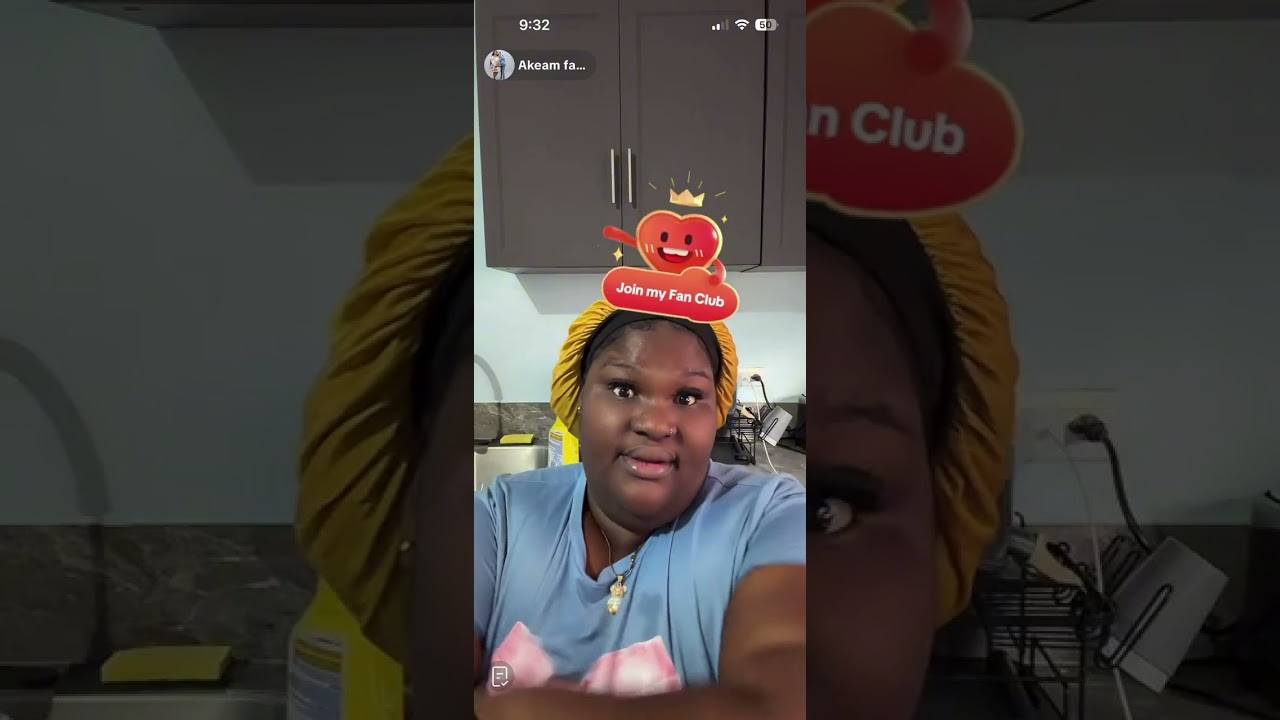 Rosealee says she likes people! Master class on TikTok! 