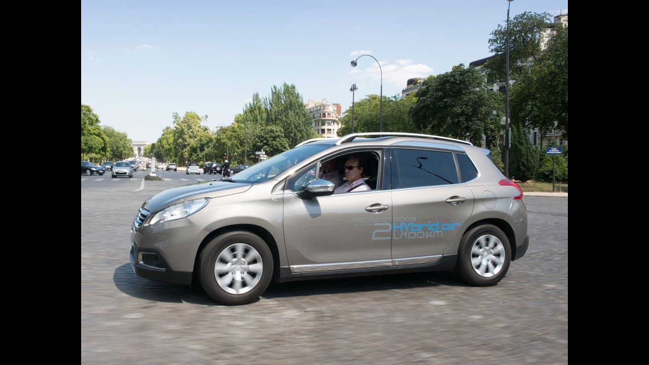 Auto Plus a testé le 2008 Hybrid Air de PSA