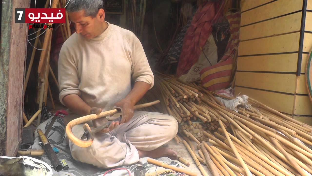 عم مجدى صانع«العكاز»: أنا امتداد للفراعنة ومهنتى شرف لى