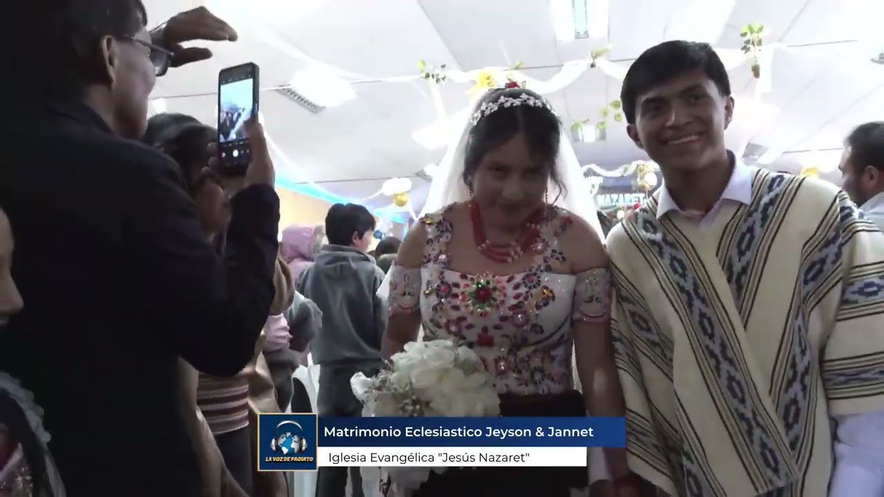 Salida de los Novios Jeyson & Jannet de la Iglesia