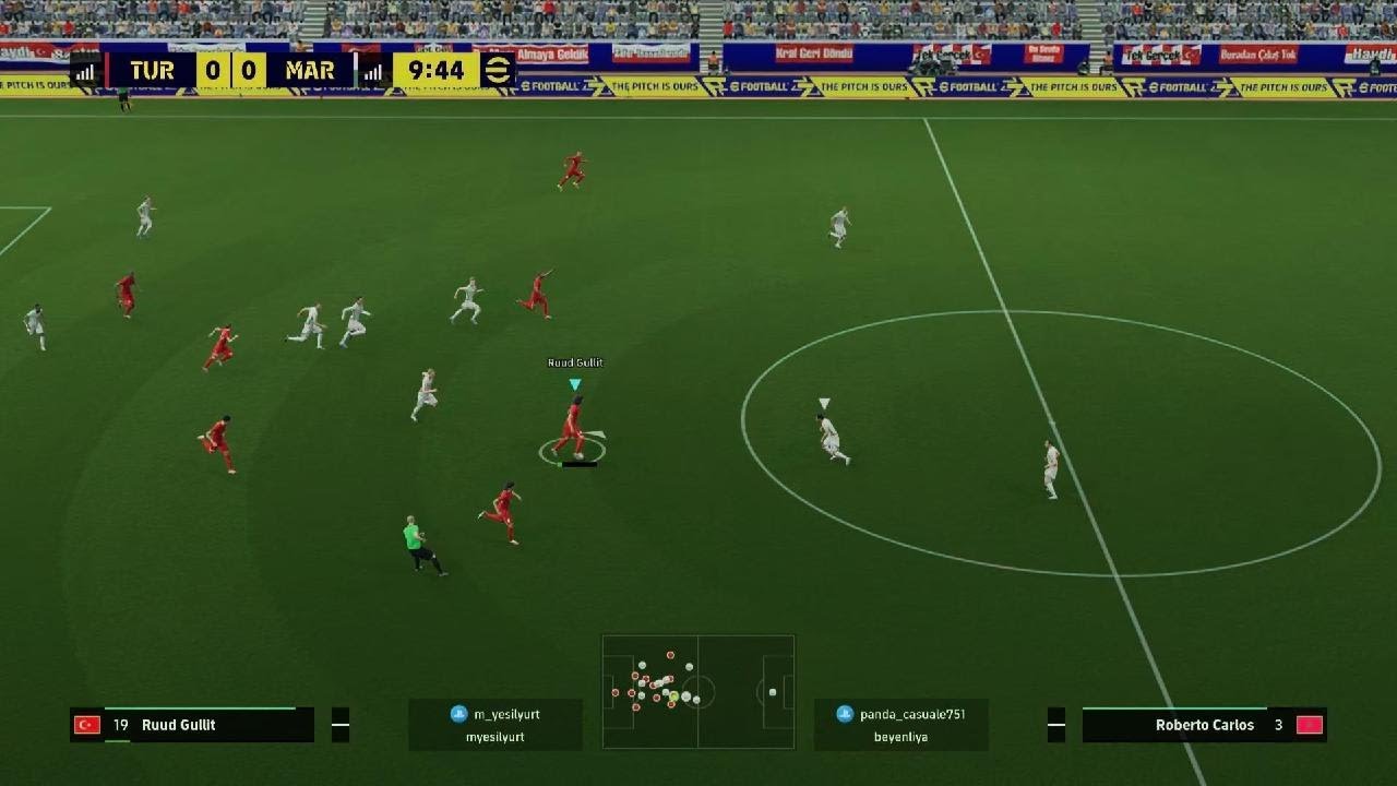 eFootball klasman 128 yapan rakibimle maçımız.