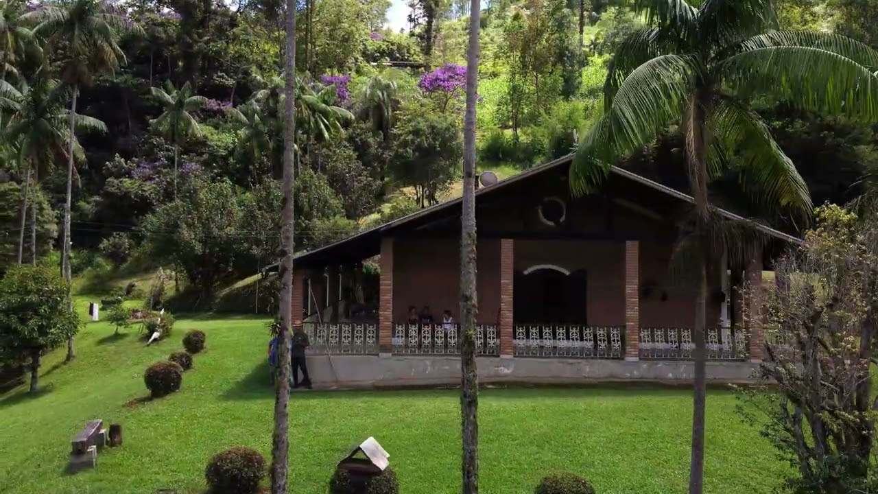 Sitio com cachoeira a venda em Santa Barbara, São Francisco Xavier  - SP