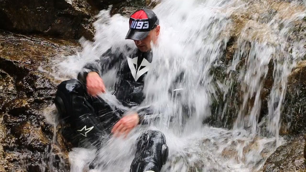 Discover a Cascade with Dainese Laguna Secca