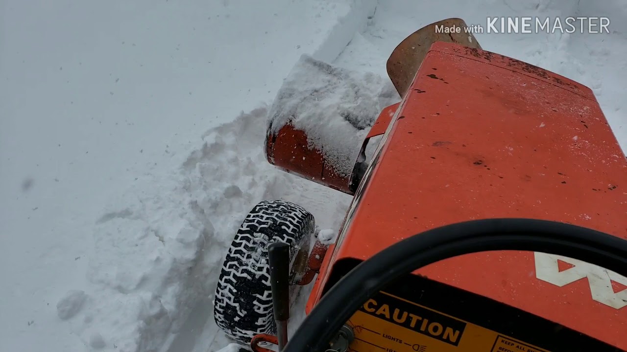 Clearing the deepest snow yet with the case 444