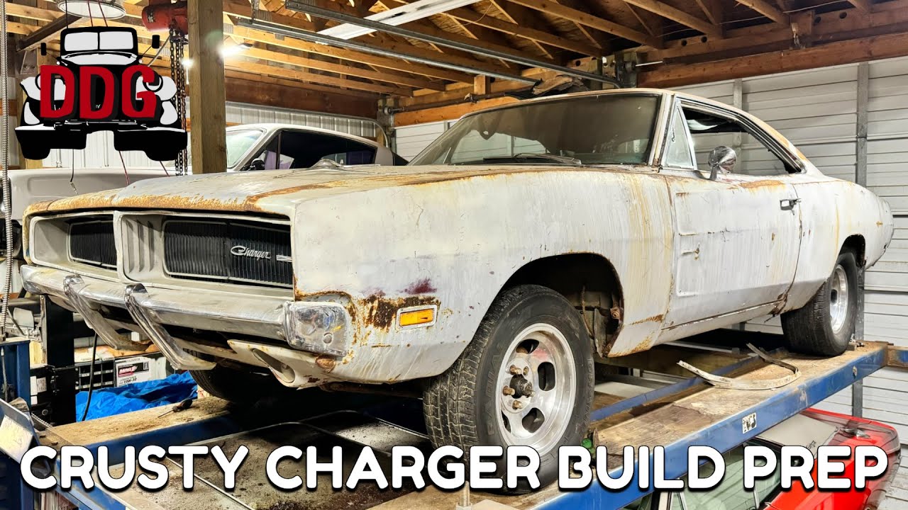 I'm Building An Abominable Machine - Stripping My 1969 Dodge Charger For Rust Repair And Awesomeness