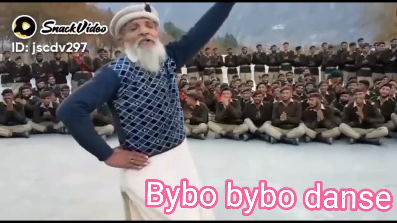 Bybo bybo danse🇵🇰🇵🇰 Pakistan ka afsar viral  video 😂