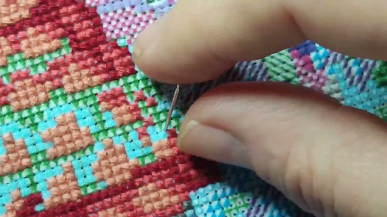 @1001points et les aiguilles pointe boule 🤩#pointdecroix#crossstitch#loisirscreatifs