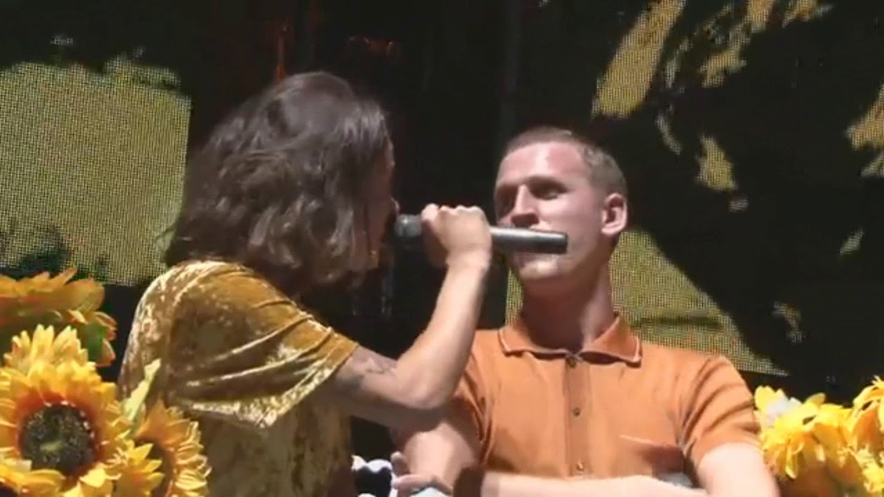 Ayer te vi - Louta & Zoe Gotusso (FESTIVAL BUENA VIBRA 2019)