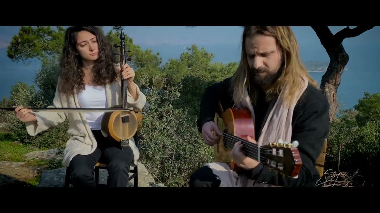 Fretless Guitar and Kabak Kemane- Gilad Weiss & Melisa Yıldırım- Yeldeğirmeni Zeybeği.