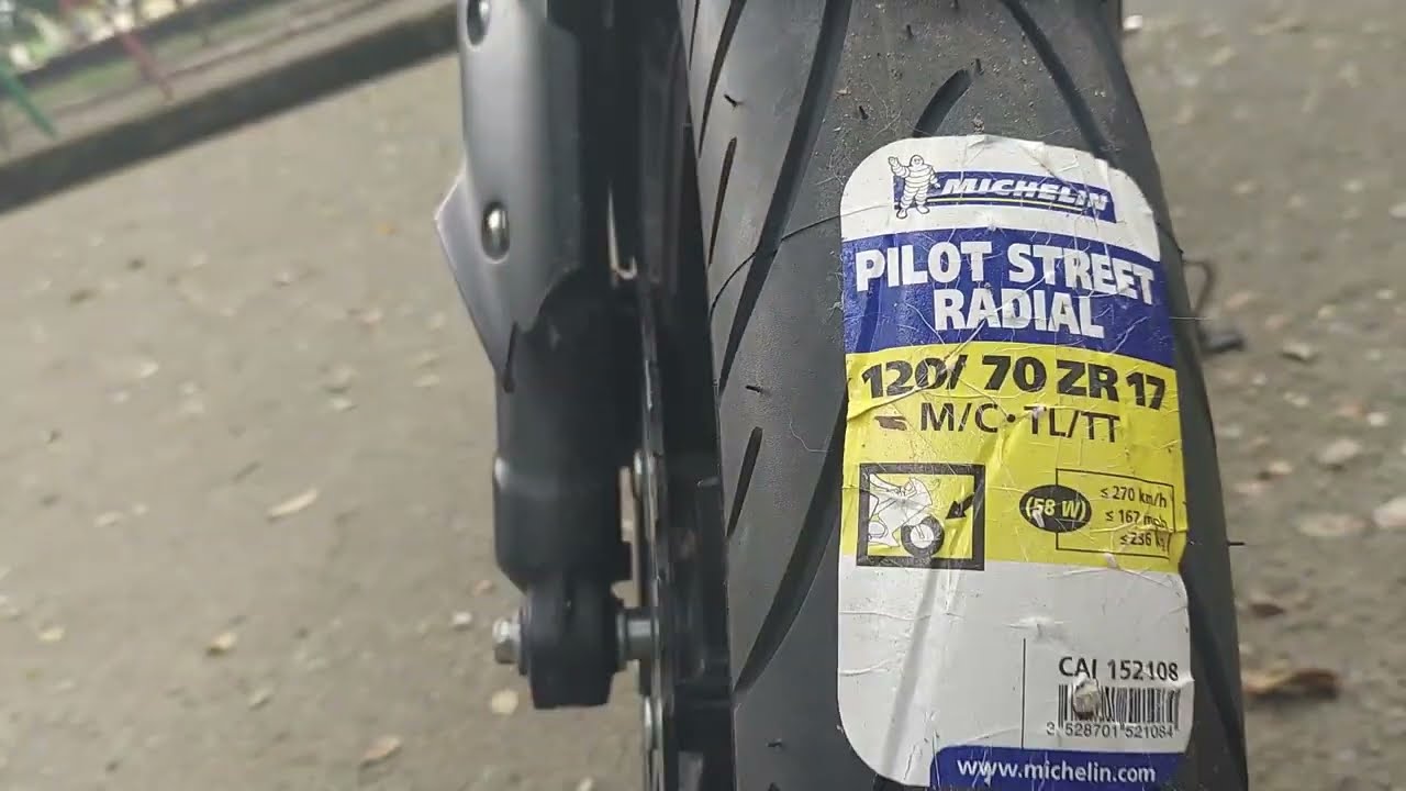 Battlax S21 Vs Michelin Pilot street Radial