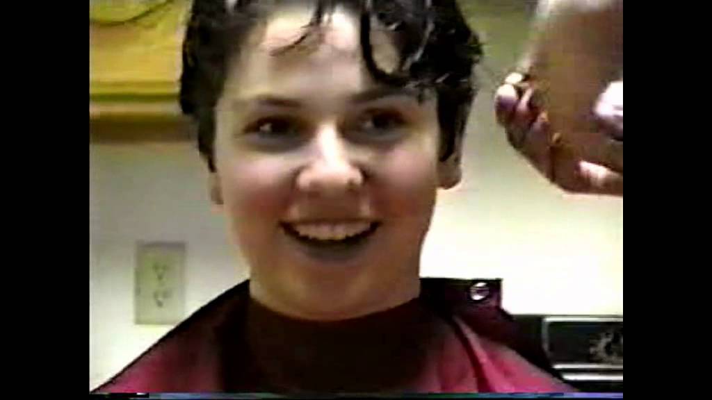 Michelle gets a haircut - pixie cut
