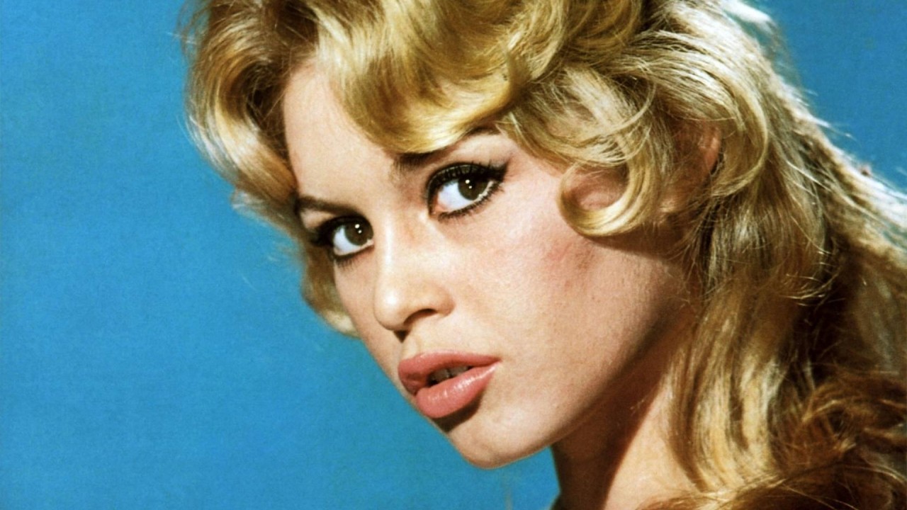 Huées et Cris aux César : L’Hommage à Bardot Fait Exploser la Cérémonie