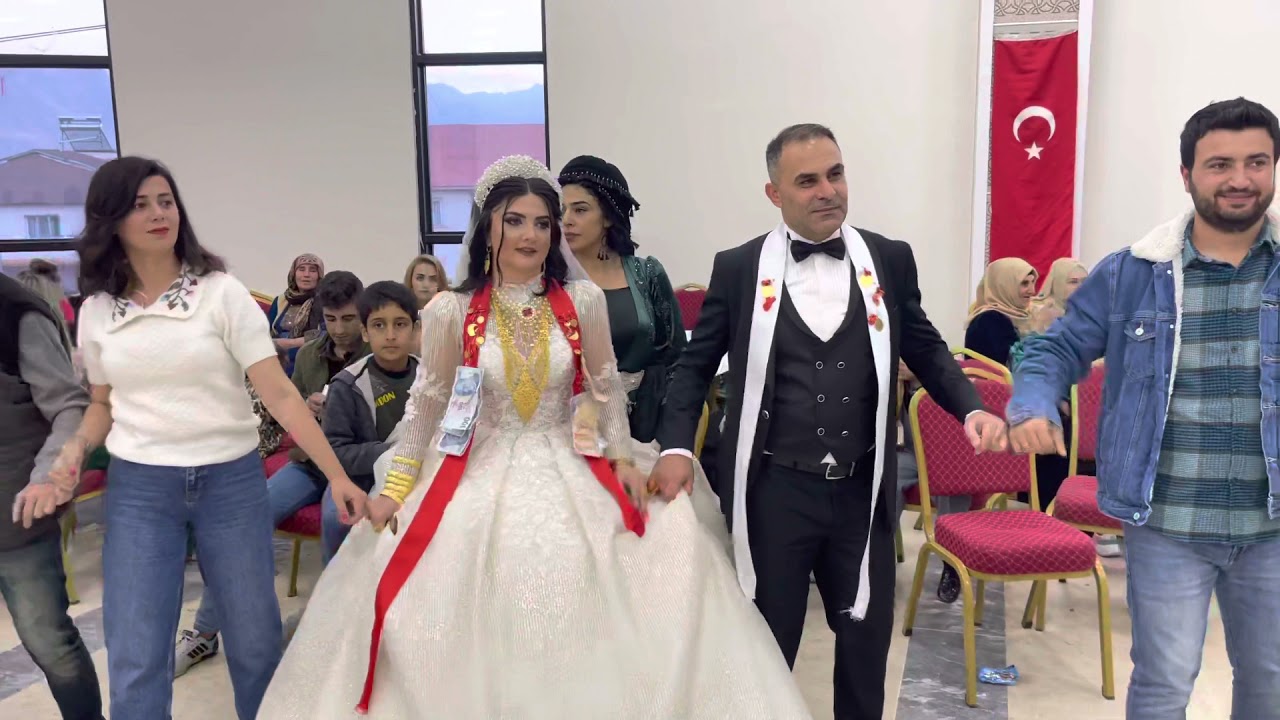 Gelin ve Damat Halayı - Aras Production