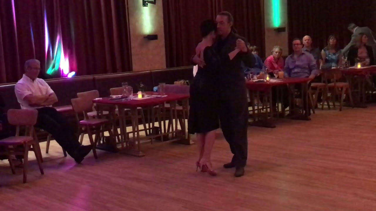 Luis Rodriguez & Elizabeth Knock - Cascabelito, Carlos di Sarli