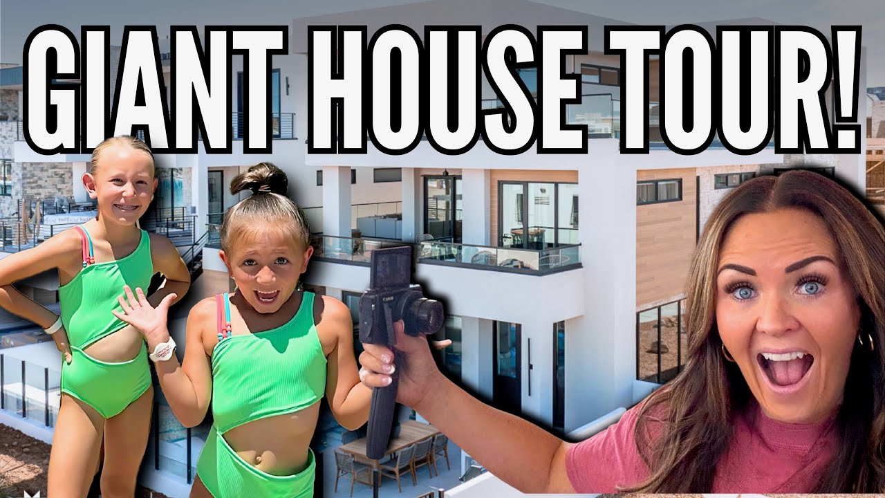 Staying In the COOLEST Family Reunion House | Our FIRST Video Scavenger Hunt CHALLENGE! 2025 Vlog