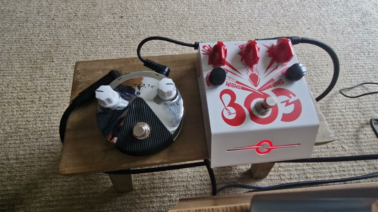 Jim Dunlop Hendrix Band of Gypsys Fuzz vs Deep Trip BOG fuzz 