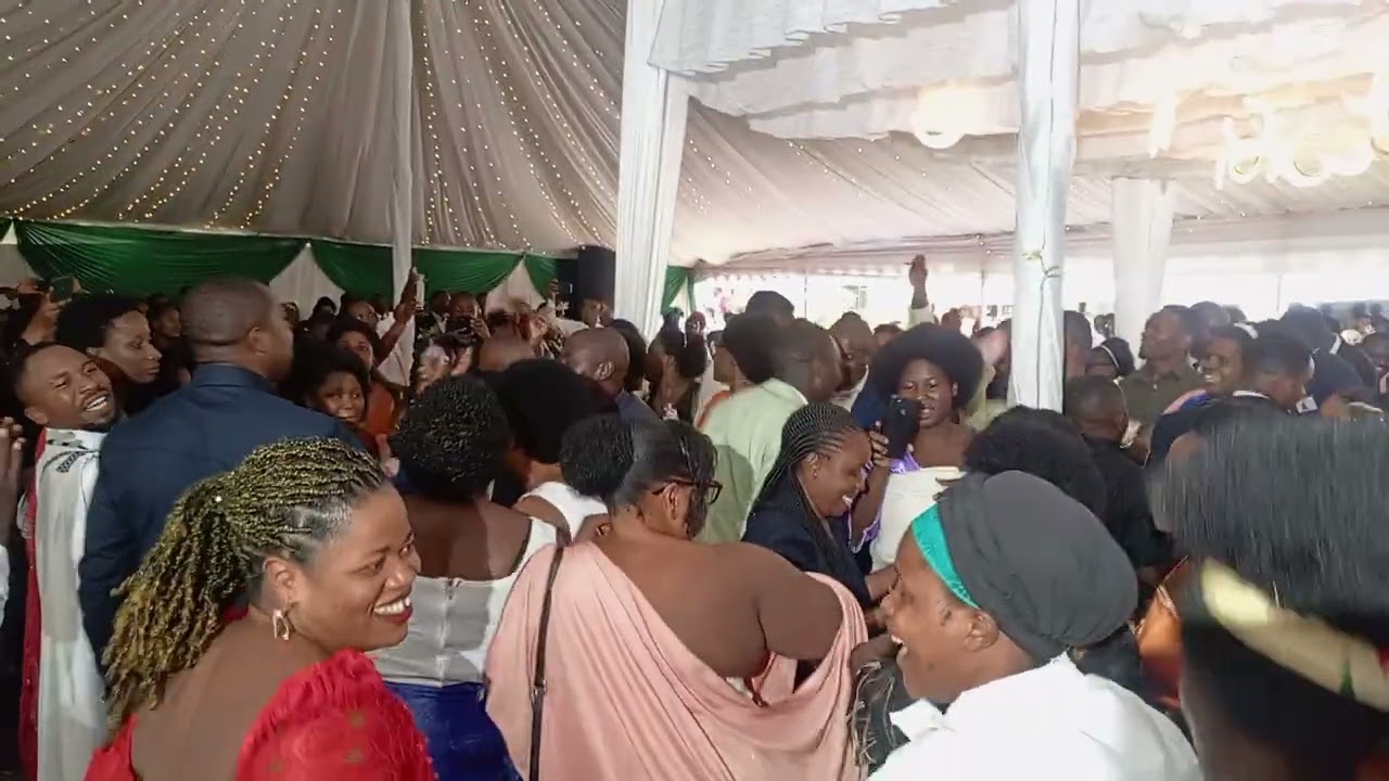 Mbega ibihe byiza by'ibirori!!!!