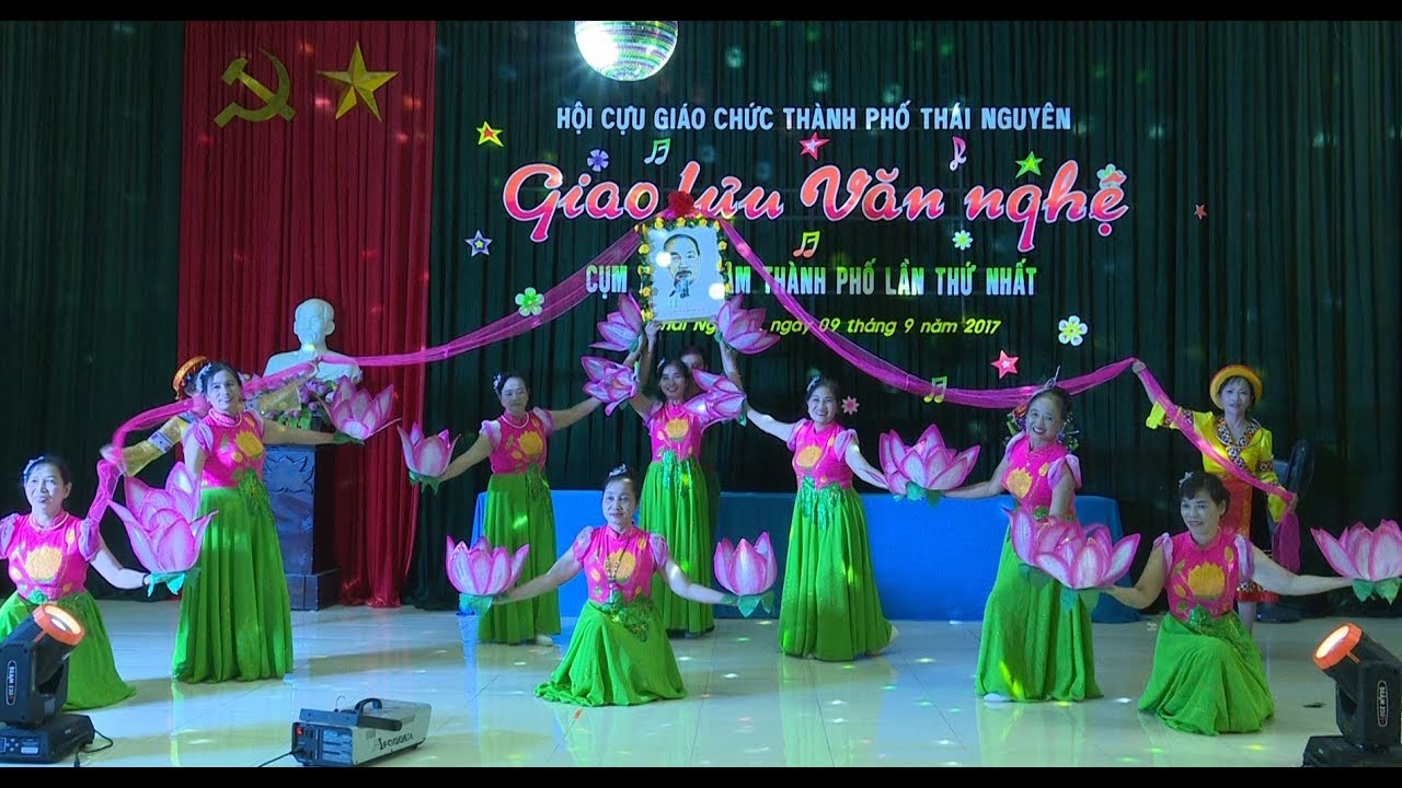 Múa Hoa sen Tháp Mười - biểu diễn hội cựu giáo chức phường Gia Sàng TPThái Nguyên