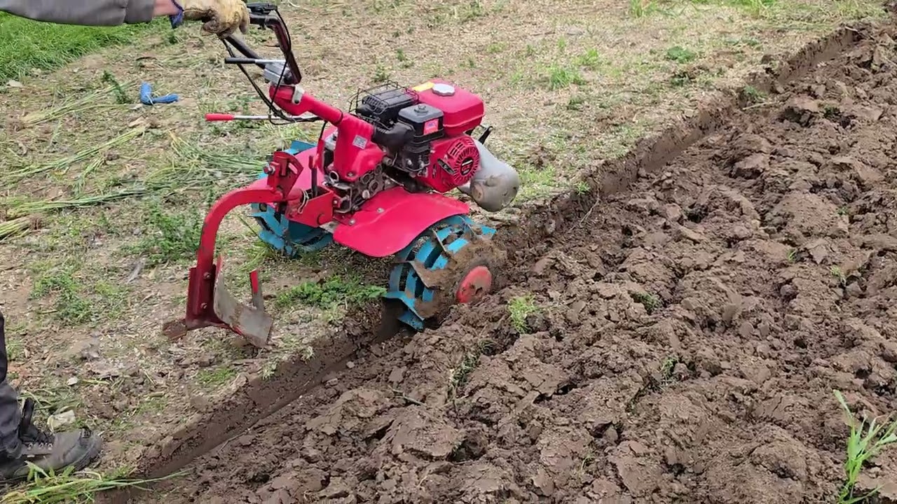 Honda FJ500 DLX Ploughing Plowing.