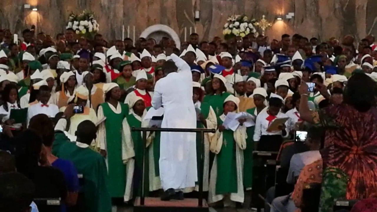 Kabiyesi o arranged by Yankey & Performed by LAMCOM 800 choristers