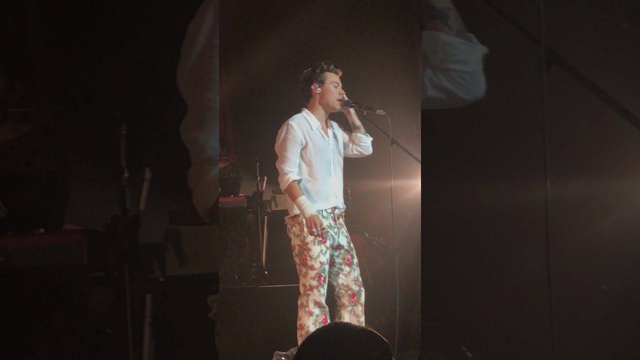 Harry Styles -What Makes You Beautiful front row HD (San Francisco 2017)