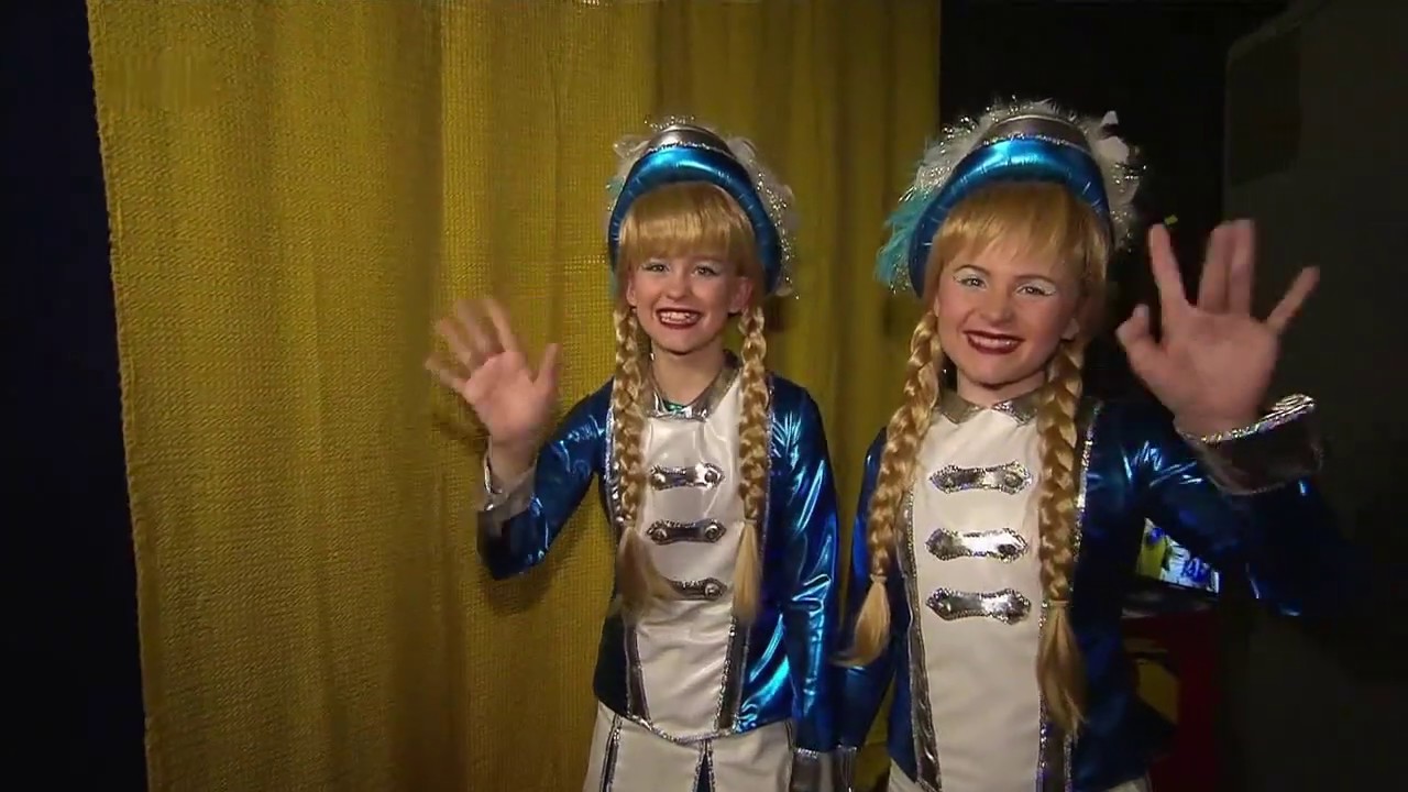 Doppelmariechen Jette & Svea bei Nordhessen feiert Karneval 2019