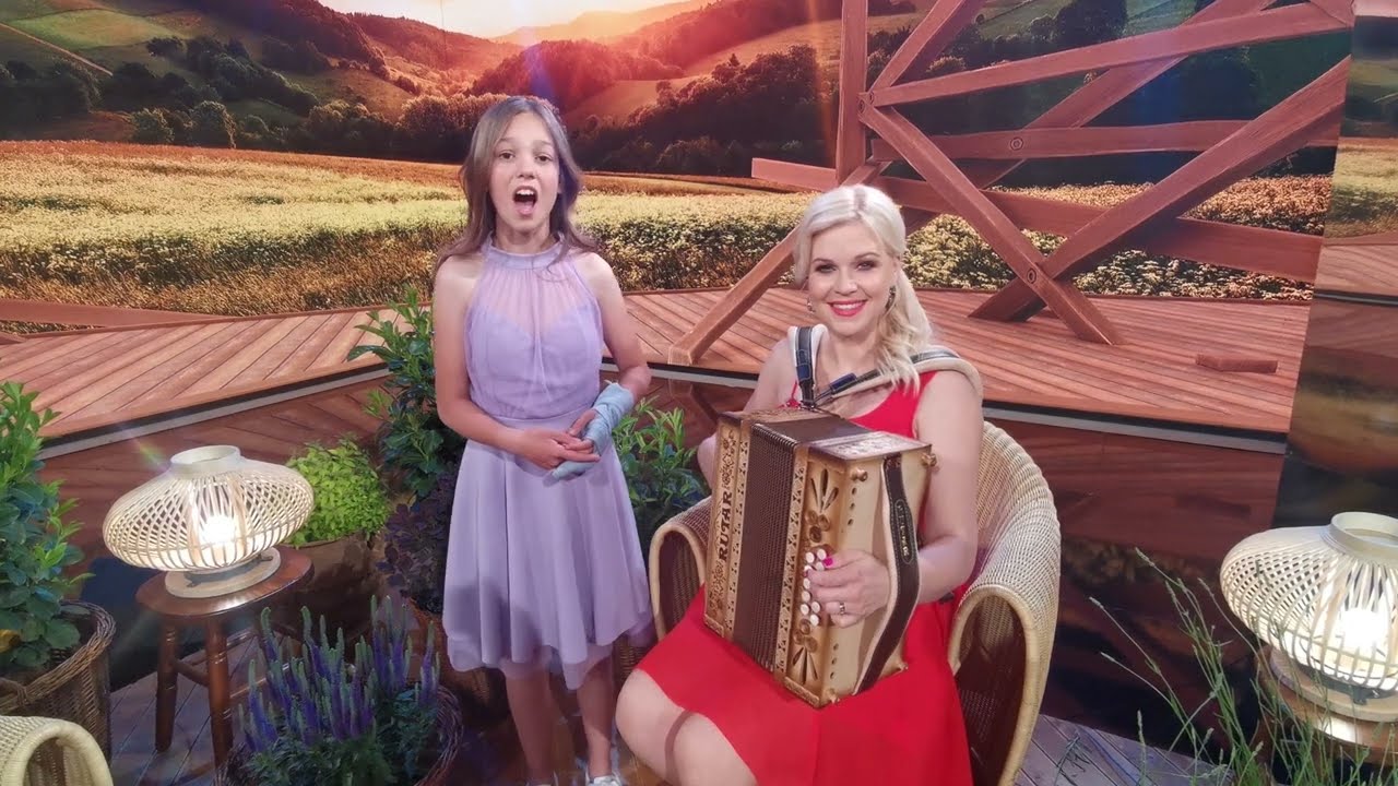 Darja Gajšek in Vita Stanovnik - Mavrica (Poletni pozdrav)