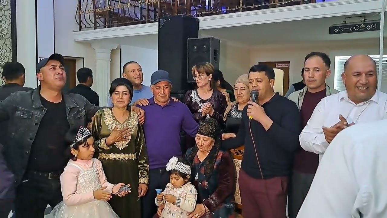 mening uchun hech buyuk zot onamga teng bo'la olmas
