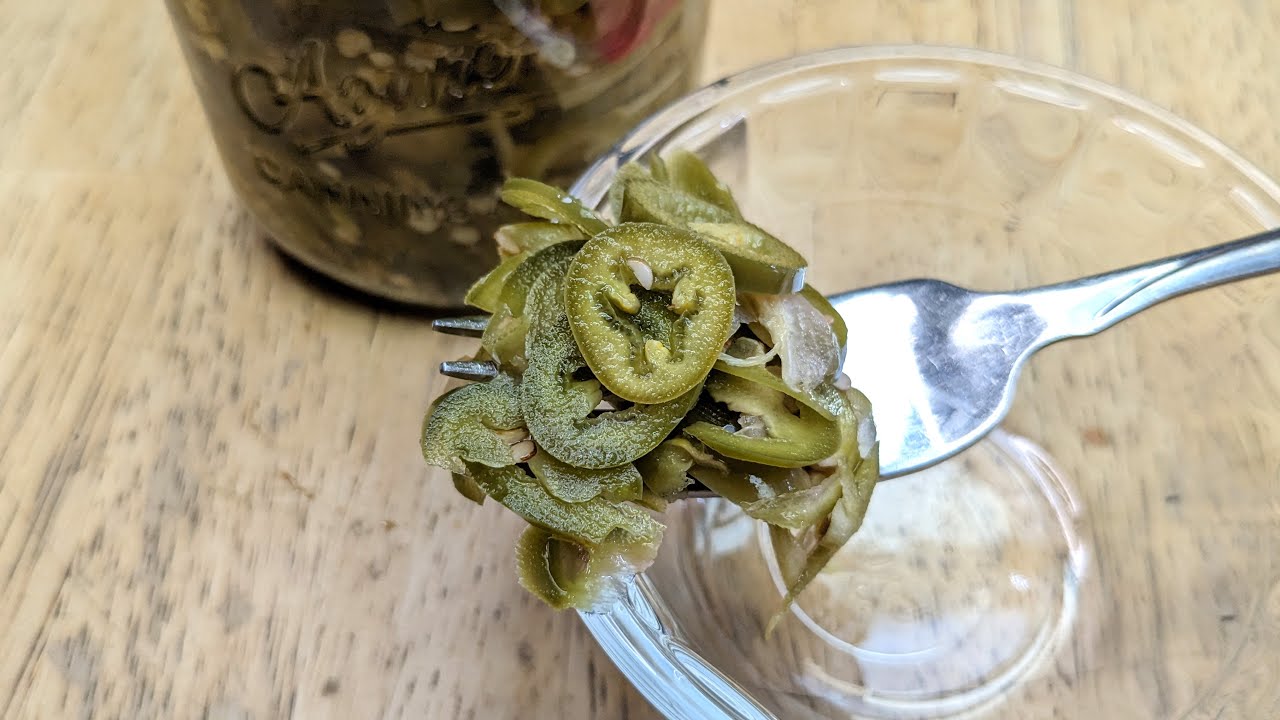 Simple Pickled Jalapenos (canning recipe)