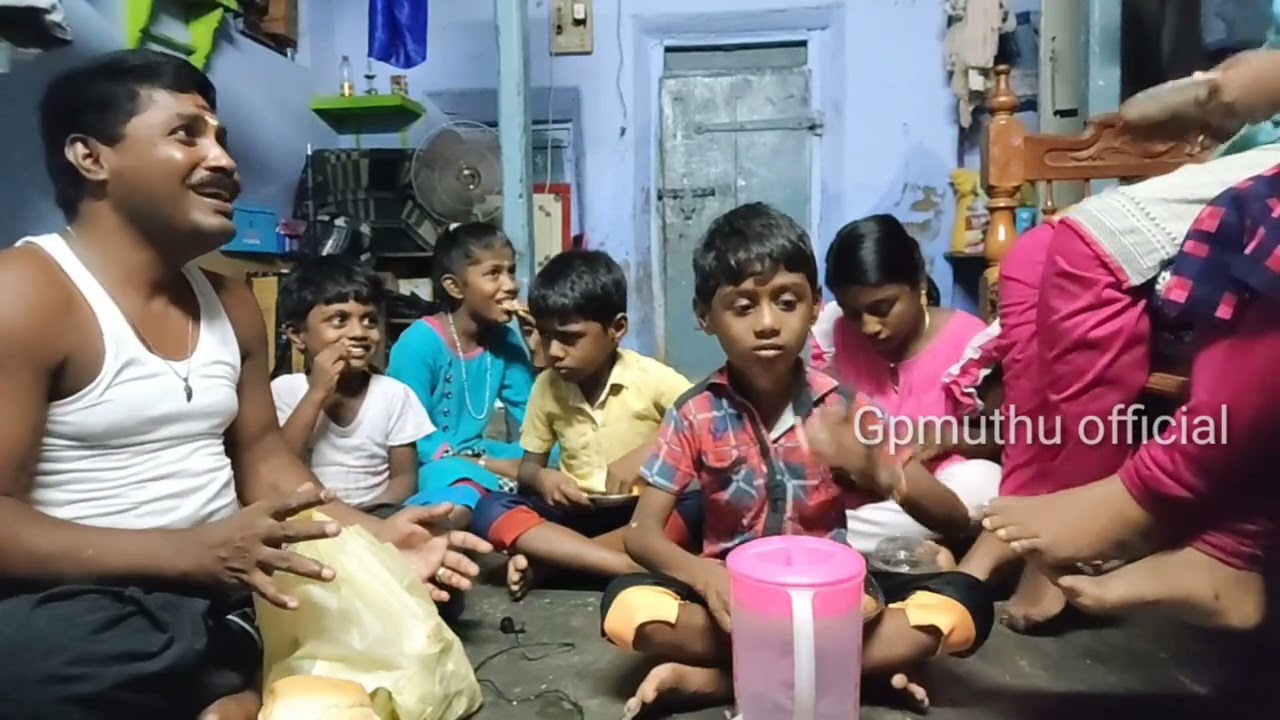 குழந்தைகளுக்கு K.F.C. சிக்கன் | ஃப்ரெஞ்ச் ப்ரெஸ் வாங்கிட்டு வந்தாச்சி.