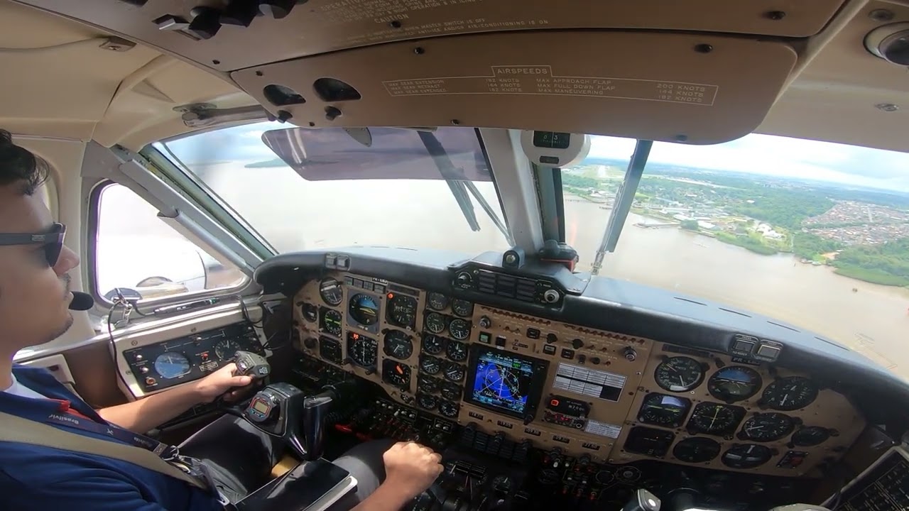 King Air 200 Landing at SBBE (ILS X 06) Bel&eacute;m Intl' Airport