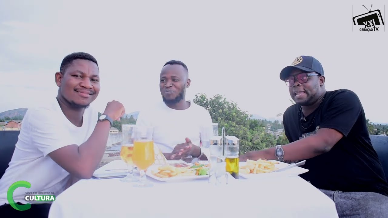 DUDAS RENDE-SE AO TALENTO DE AZ KHINERA, ENQUANTO MR ADVOGADO ATACA PROFESSOR LAY. SAIBA PORQUE. 