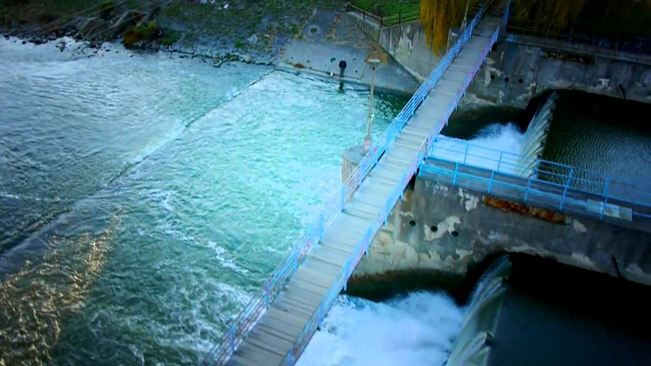 Water gate in Ko&scaron;ice nad jazerom - aerial video