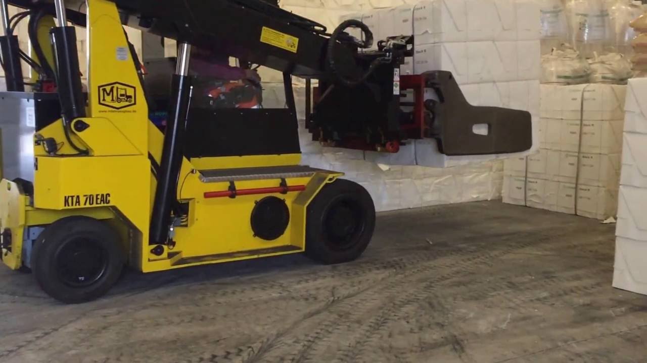 Sonderbau - Elektro Teleskoplader mit 7000kg Tragkraft