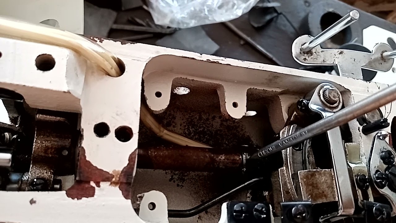 Maquina de coser Elektra zig zag que quiebra agujas. Parte 2.