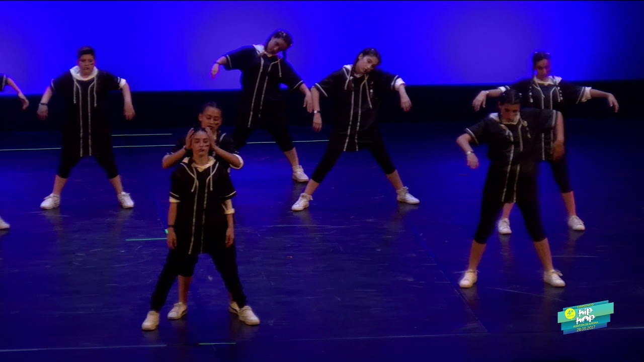 Hip Hop DIMONIS  L'ATELIER DES ARTISTES escuela de danza Badalona