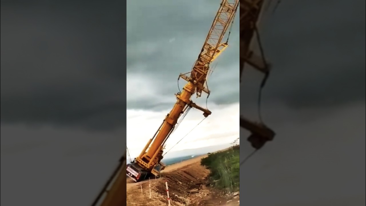 Lliebherr Mobile Cranes LTM1500 Accident heavy lifting Equipments 