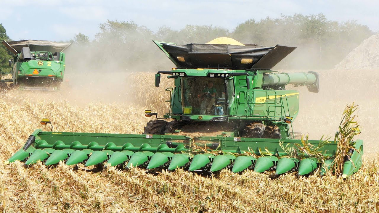 CORN HARVEST 2025 in Kentucky with 3x John Deere X9 1000 Combines and 16-Row Corn Headers