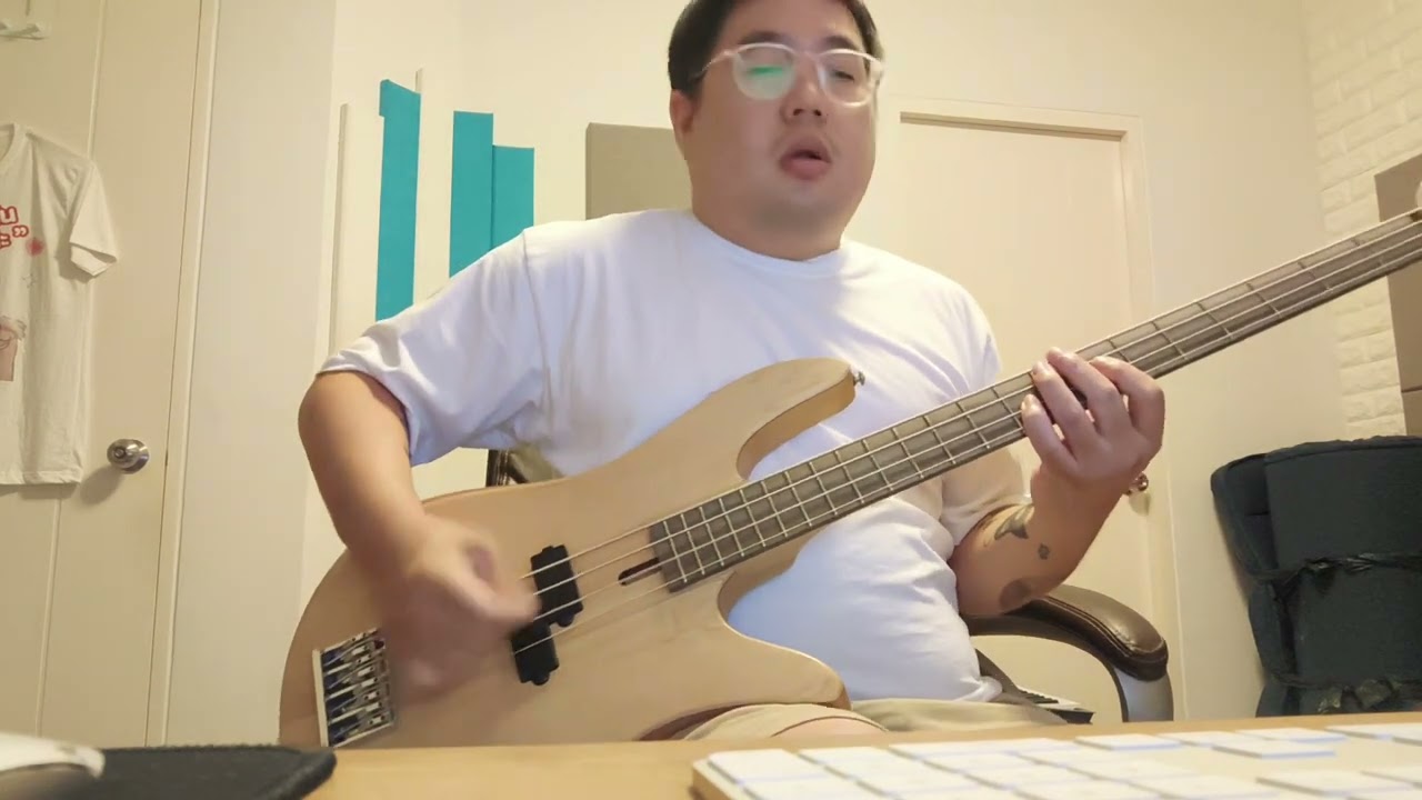Mu Empire-Glassjaw (Bass Cover)