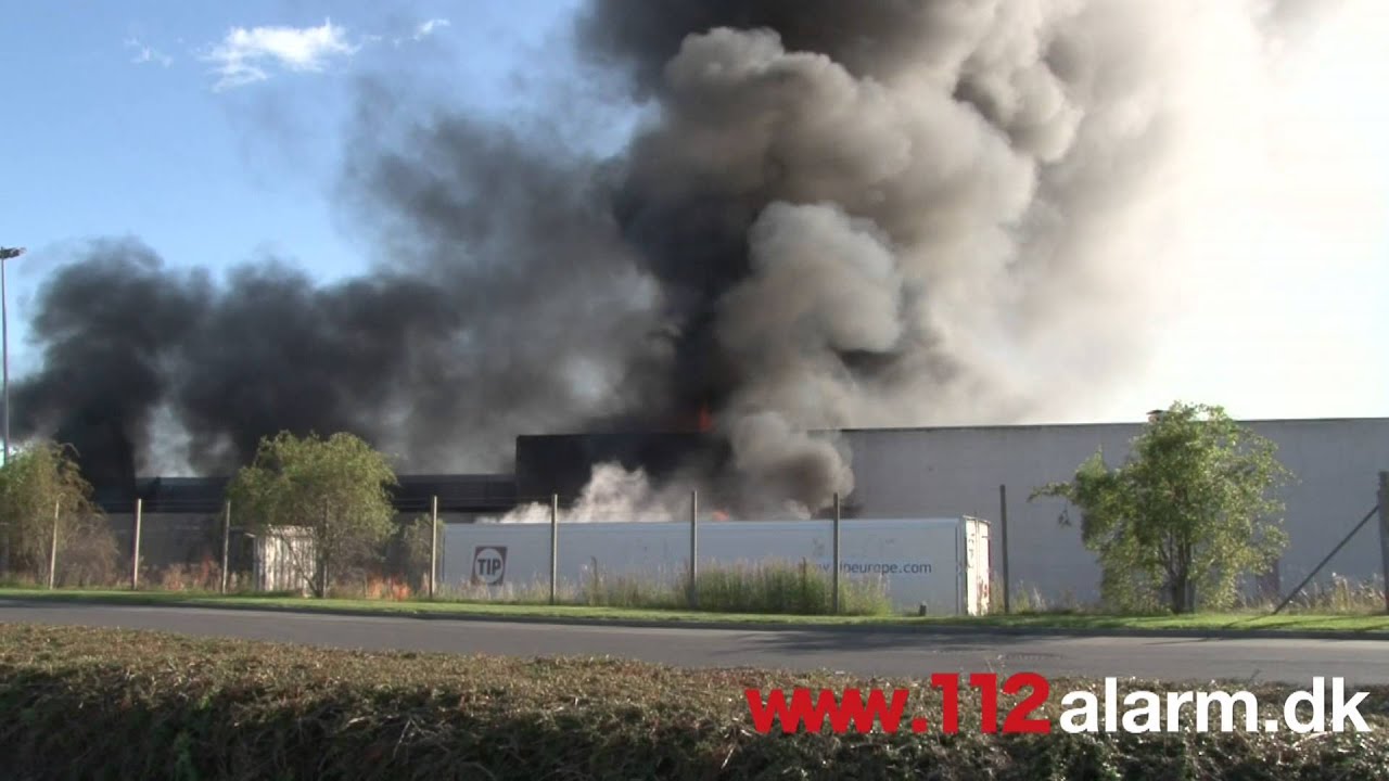 Brand i industri i Vinding i Vejle. 08/09-2015. KL. 16:47.