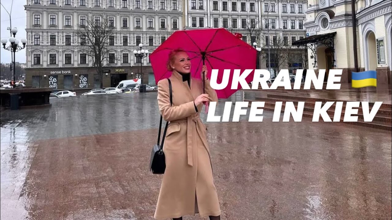 Ukraine 🇺🇦Life in Kiev. February 5, 2026. The Streets of Kiev, Ukraine. Streets Scenes.