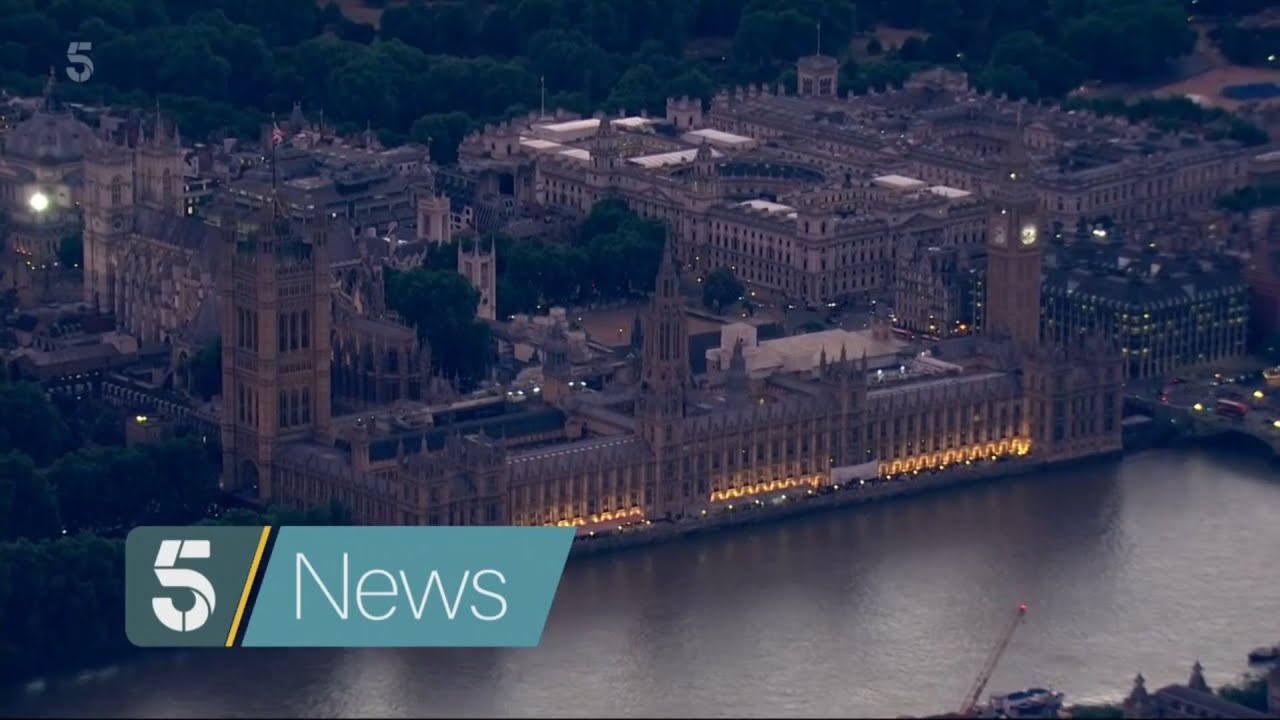 Channel 5 UK : 5 News Special from Beckenham - 26 November 2025