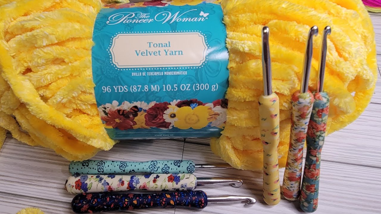 Walmart, Pioneer woman HOOOKS AND YARN!!!!!