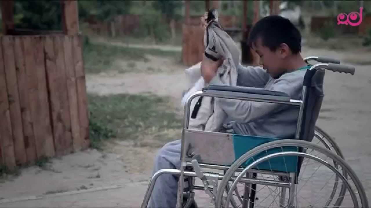 Infodrom: Počitniški center za otroke s cerebralno paralizo v Kirgiziji