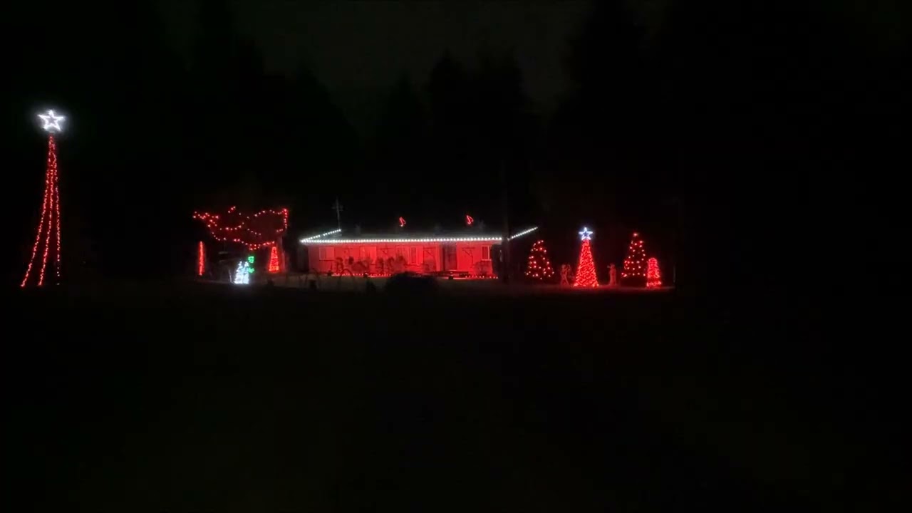 A Mad Russian Christmas by TSO. TBS Musical Christmas Light Display 2025