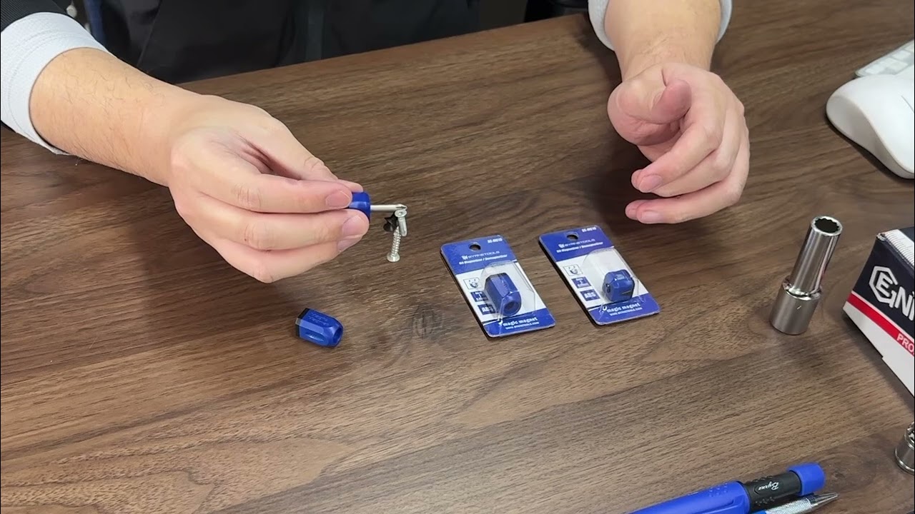 Magnetic bit ring showcase
